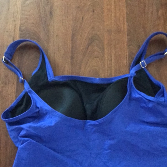 Byron Bay size 16 swimsuit w inset bra, adjustable straps & gathered front - Picture 5 of 8